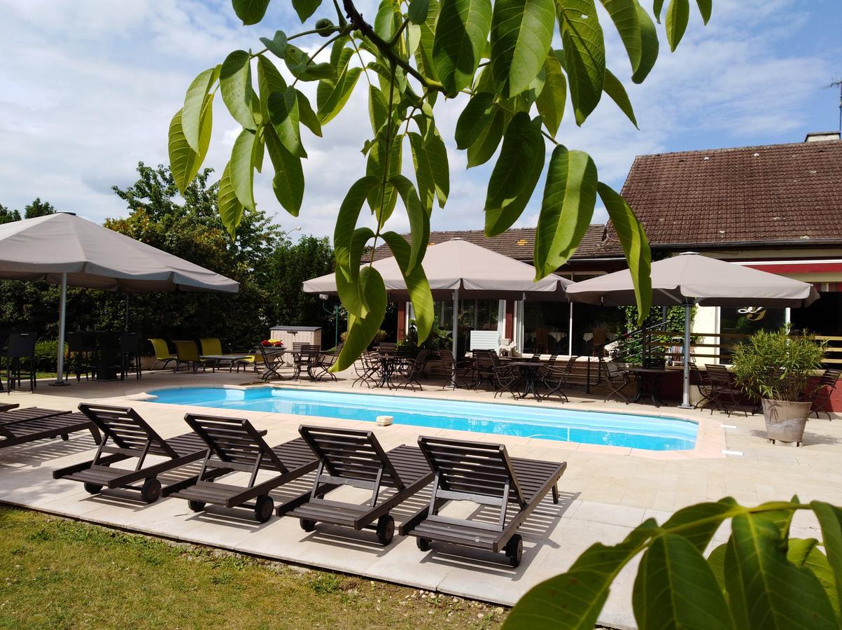 Hotel-Restaurant "La Gremelle" Ladoix-Serrigny Екстериор снимка