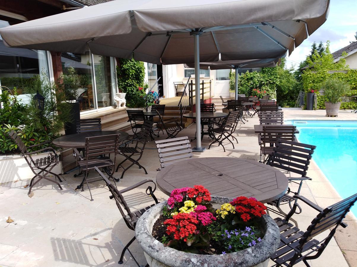 Hotel-Restaurant "La Gremelle" Ladoix-Serrigny Екстериор снимка