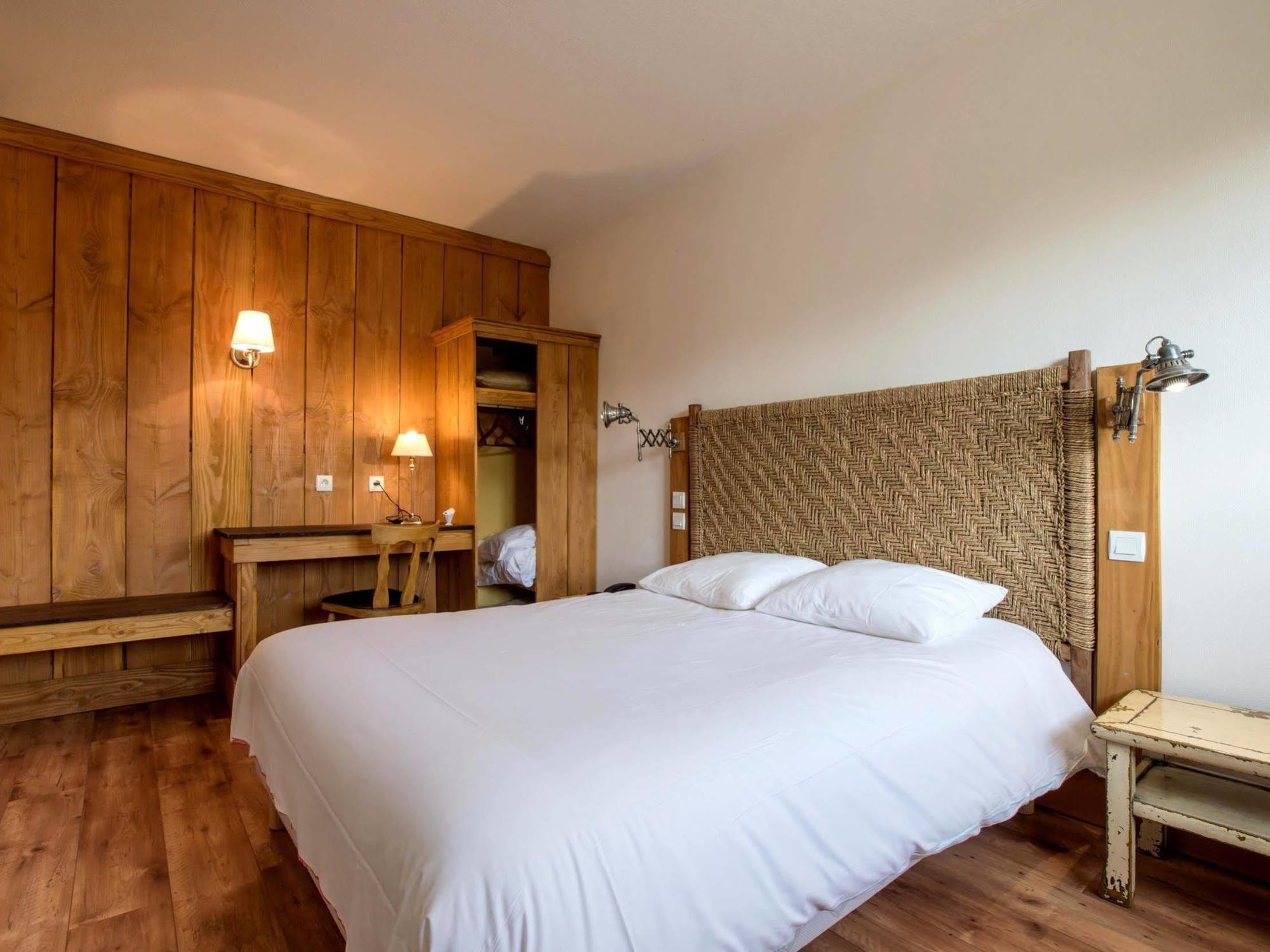 Hotel-Restaurant "La Gremelle" Ladoix-Serrigny Екстериор снимка